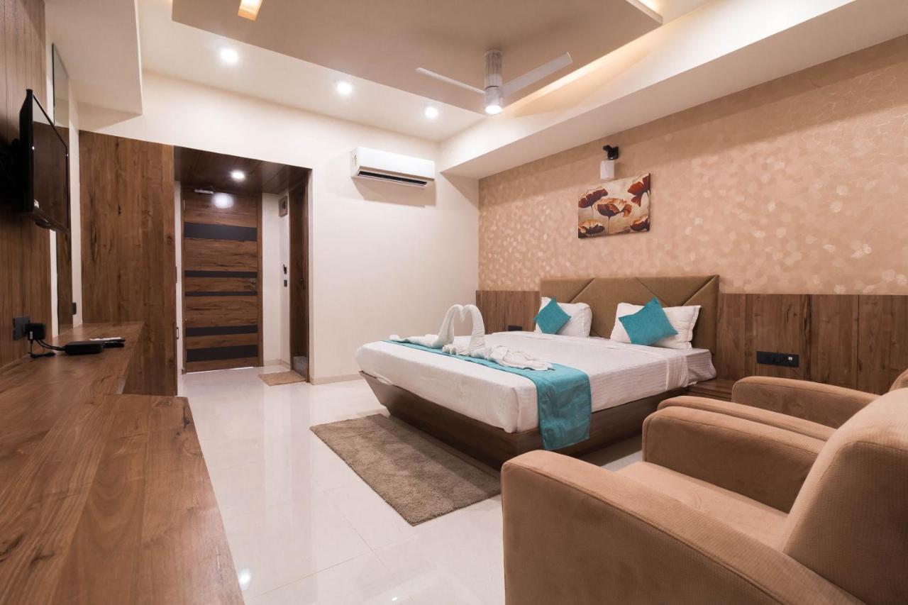 Hotel Green City Gandhinagar Exterior photo
